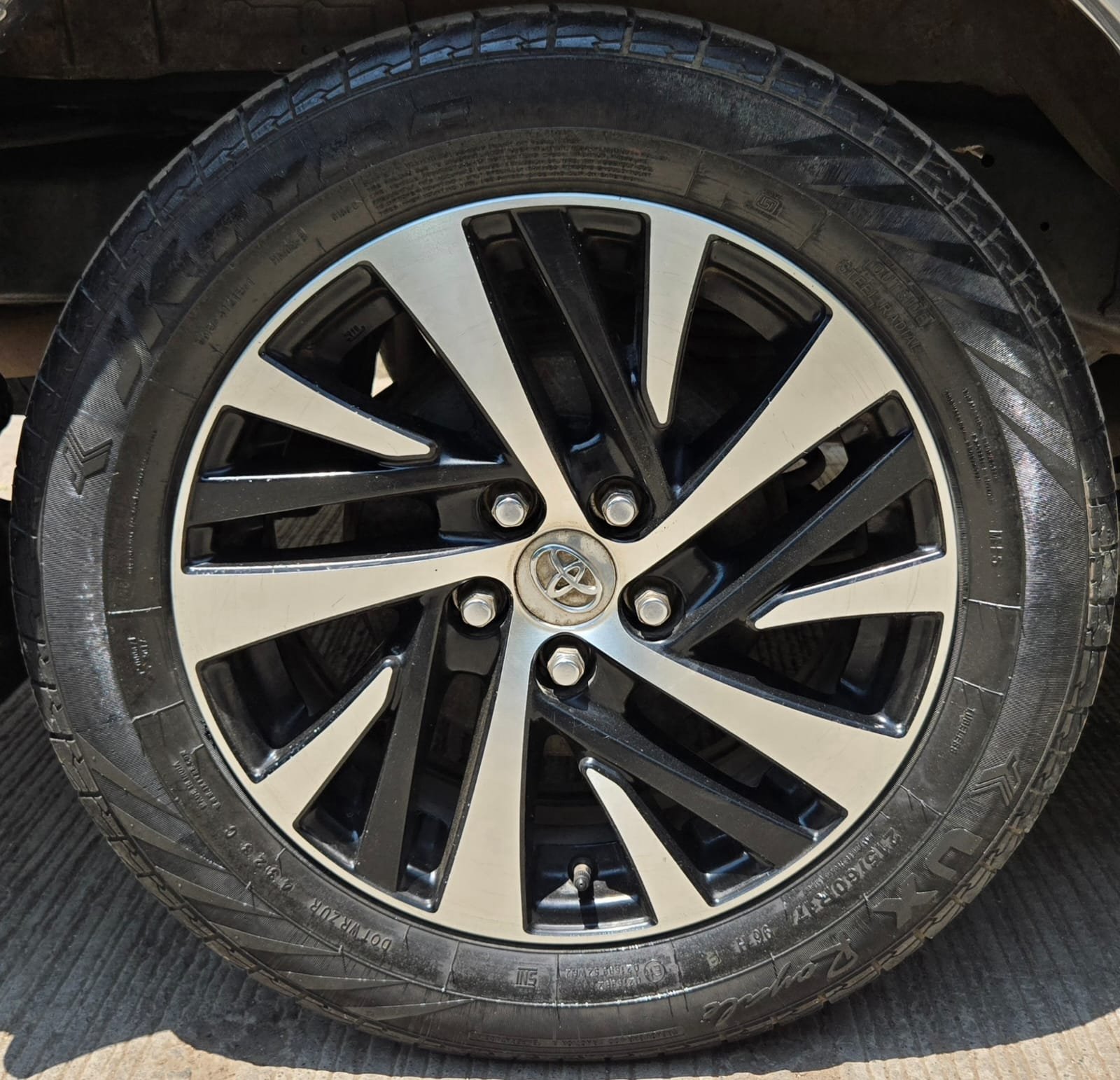 Innova Crysta 